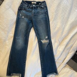 RISEN Frayed Step Hem Ankle Straight
Jeans - RDP5785X - Size 3/26